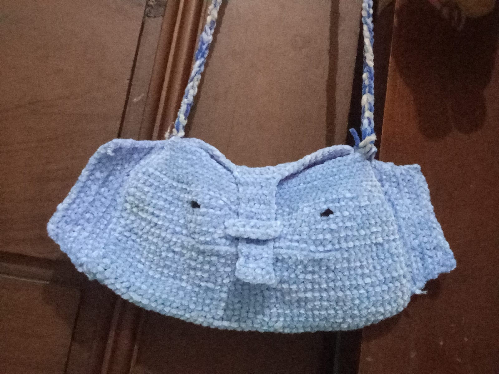 TAS SELEMPANG RAJUT