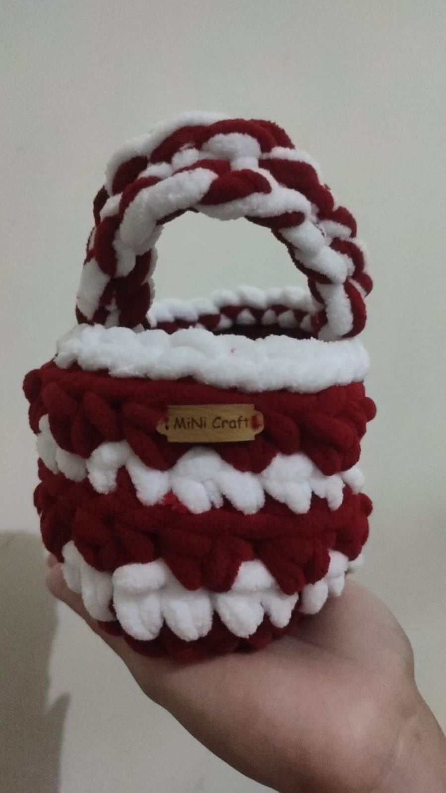 KERANJANG HAMPERS RAJUT