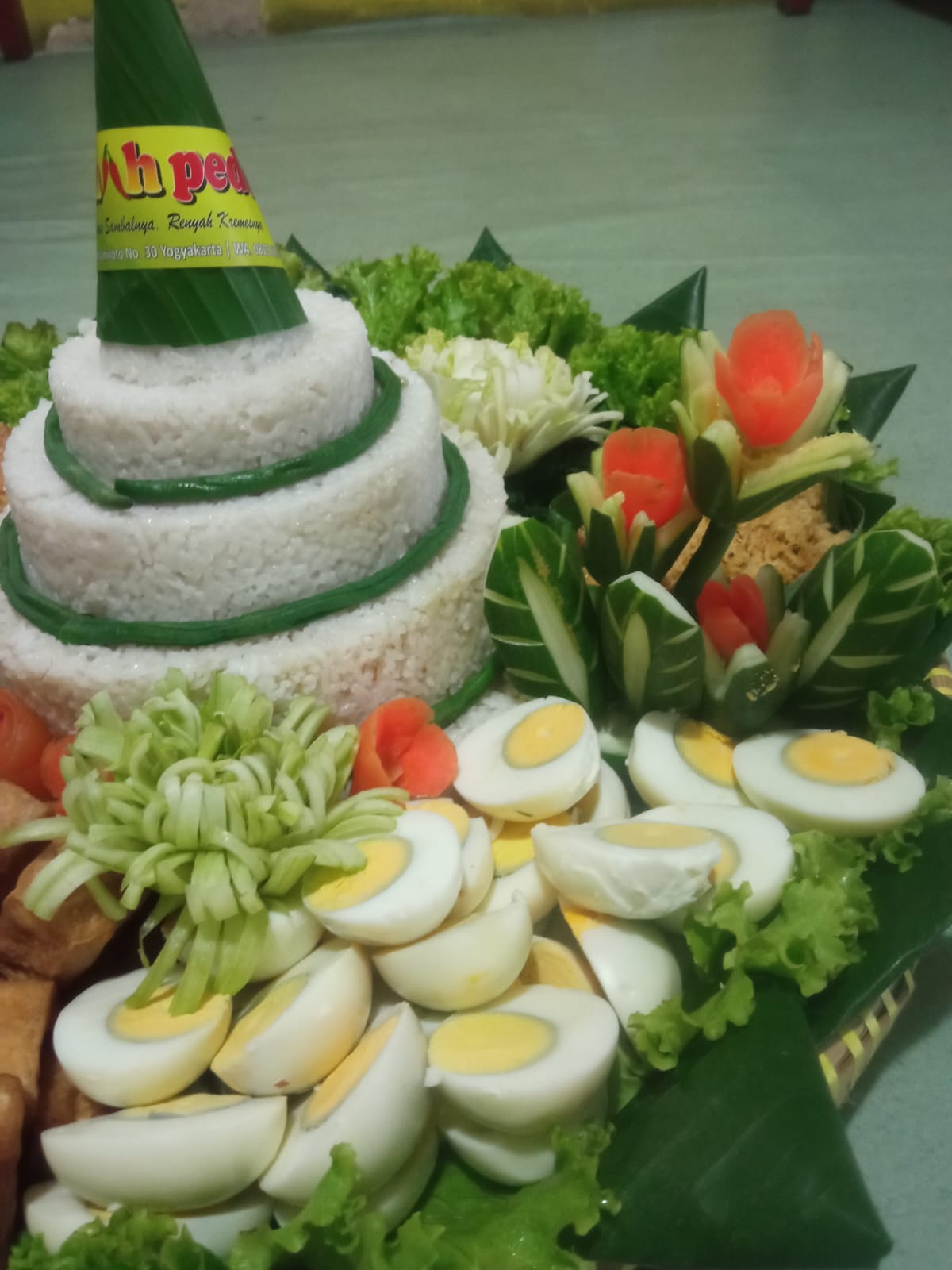 Aneka tumpeng