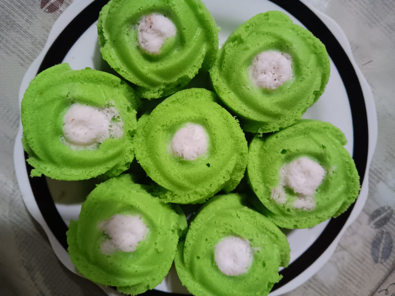 Kue putu ayu