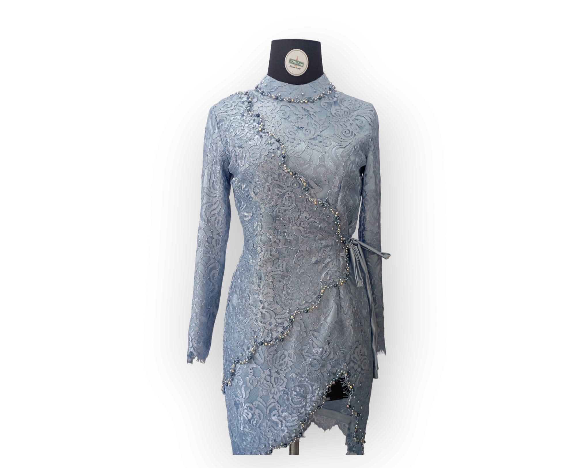 Kebaya modern broklat
